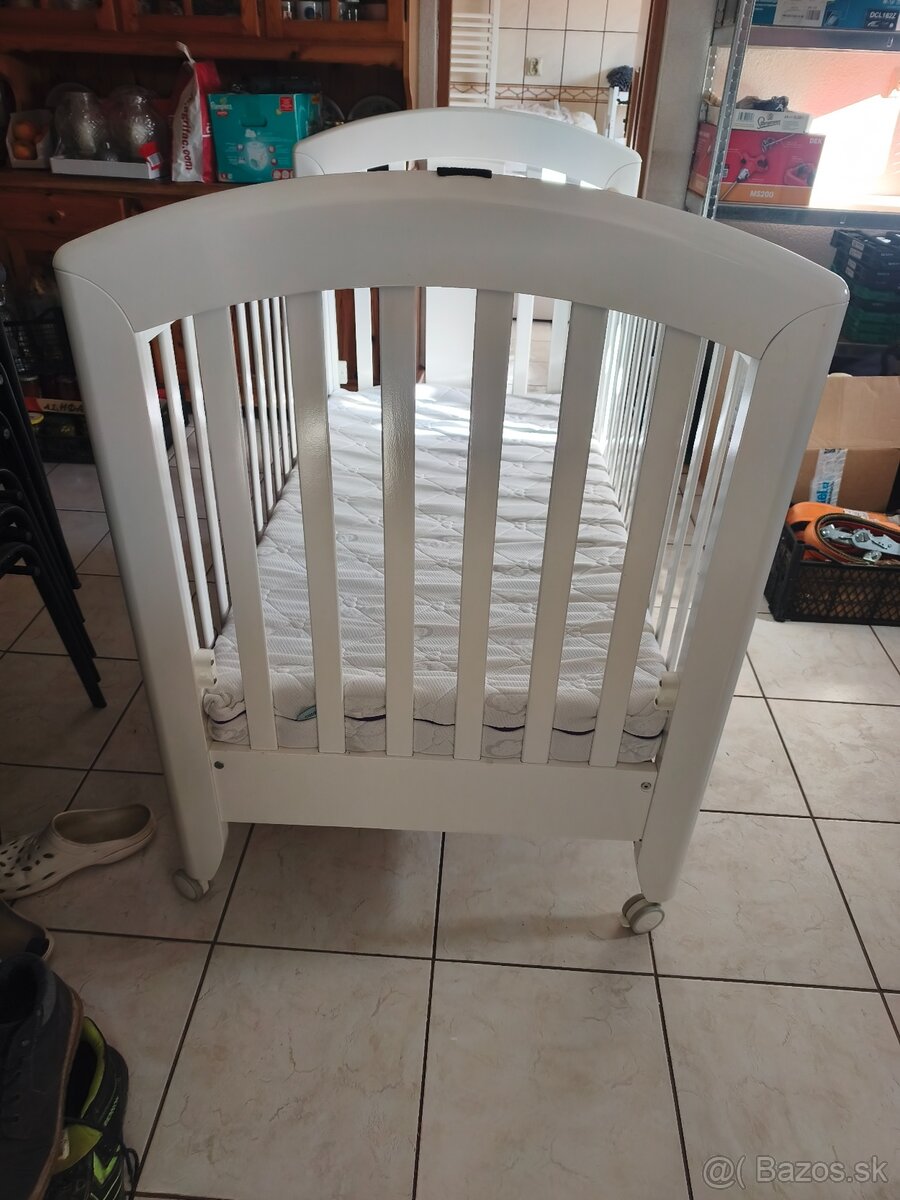 Predám masívnu detskú postieľku 130x80 - 3
