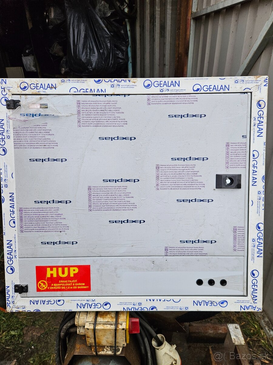 Zapustené dvierka do fasády plyn - 3