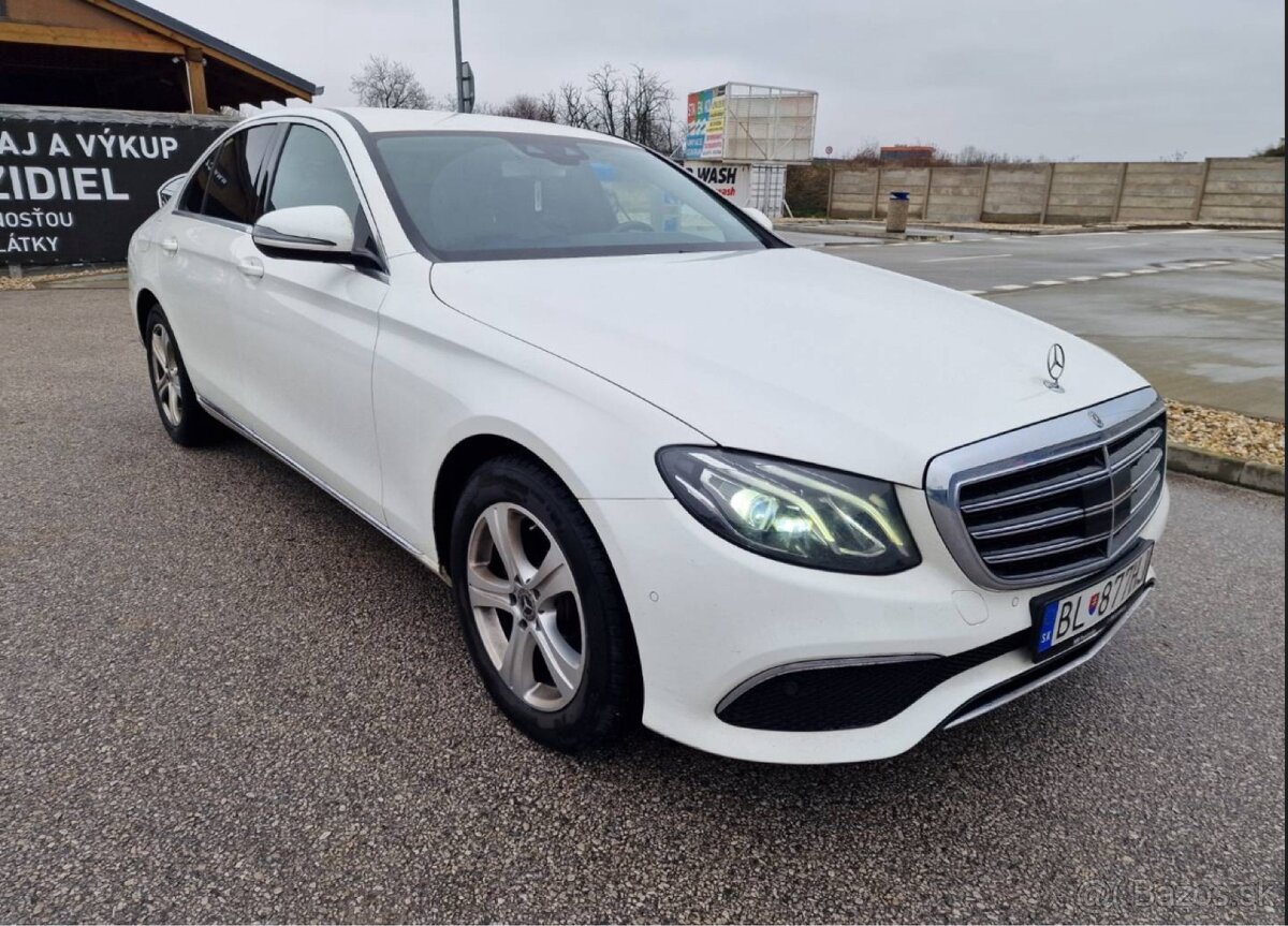 Mercedes-Benz E trieda Sedan 220 d A/T - 3