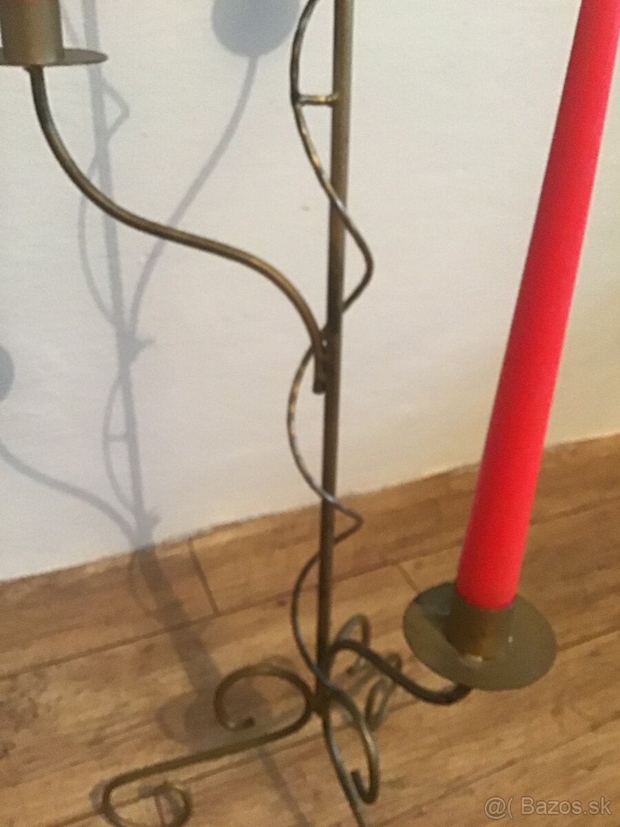 KOVOVý VYSOKý SVIETNIK - 3