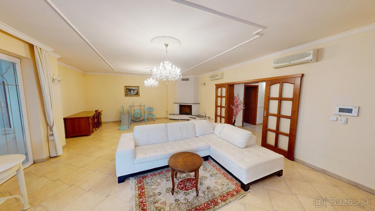 Nadštandardný rodinný dom s wellnesom - 3