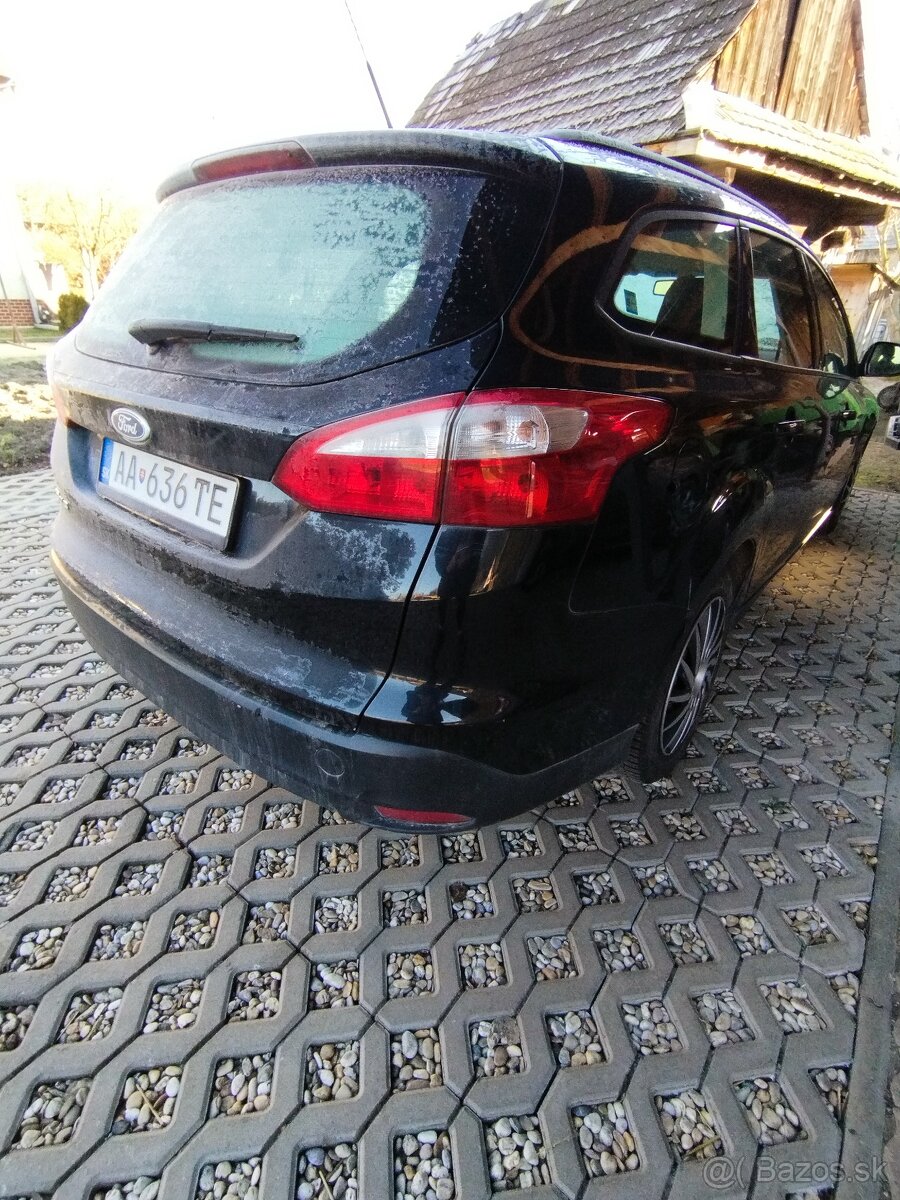 Predám Ford FOCUS Mk3 1.6 TDCi (2011) - 3