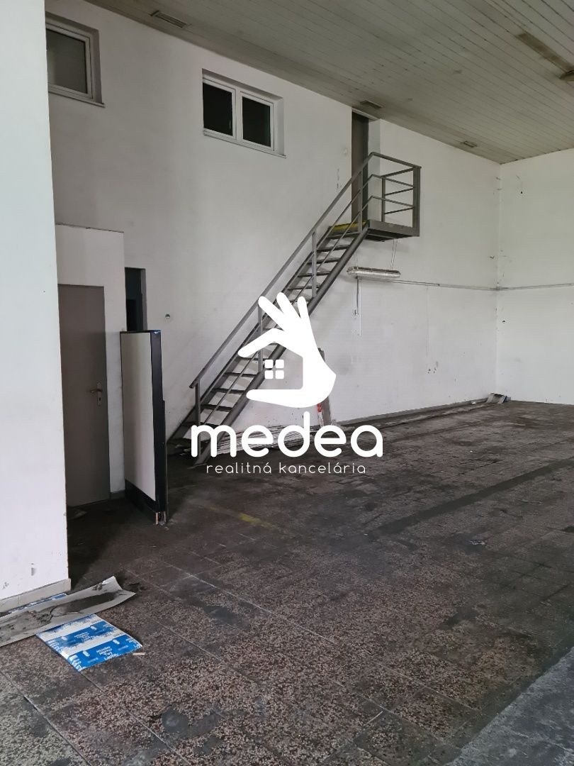 Predaj skladových a výrobných priestorov, Nitra - 3