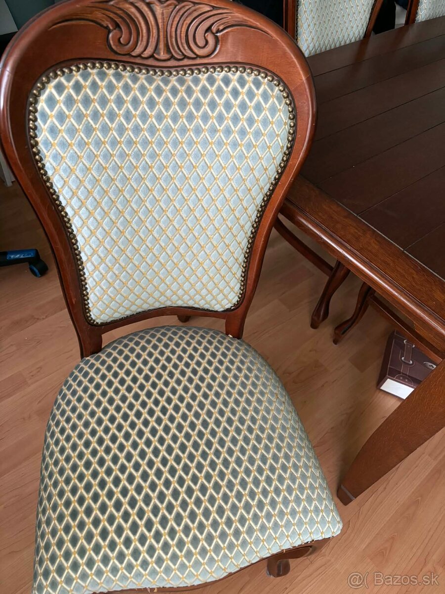 Masívny stôl + 6 stoličiek - 3