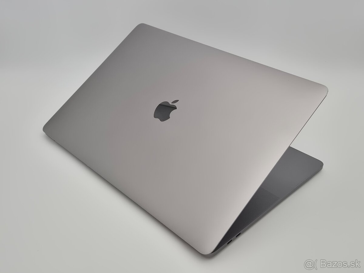 ▼Apple MacBook Pro 15" (2016) A1707 - 15,4" / i7-6700HQ / - 3