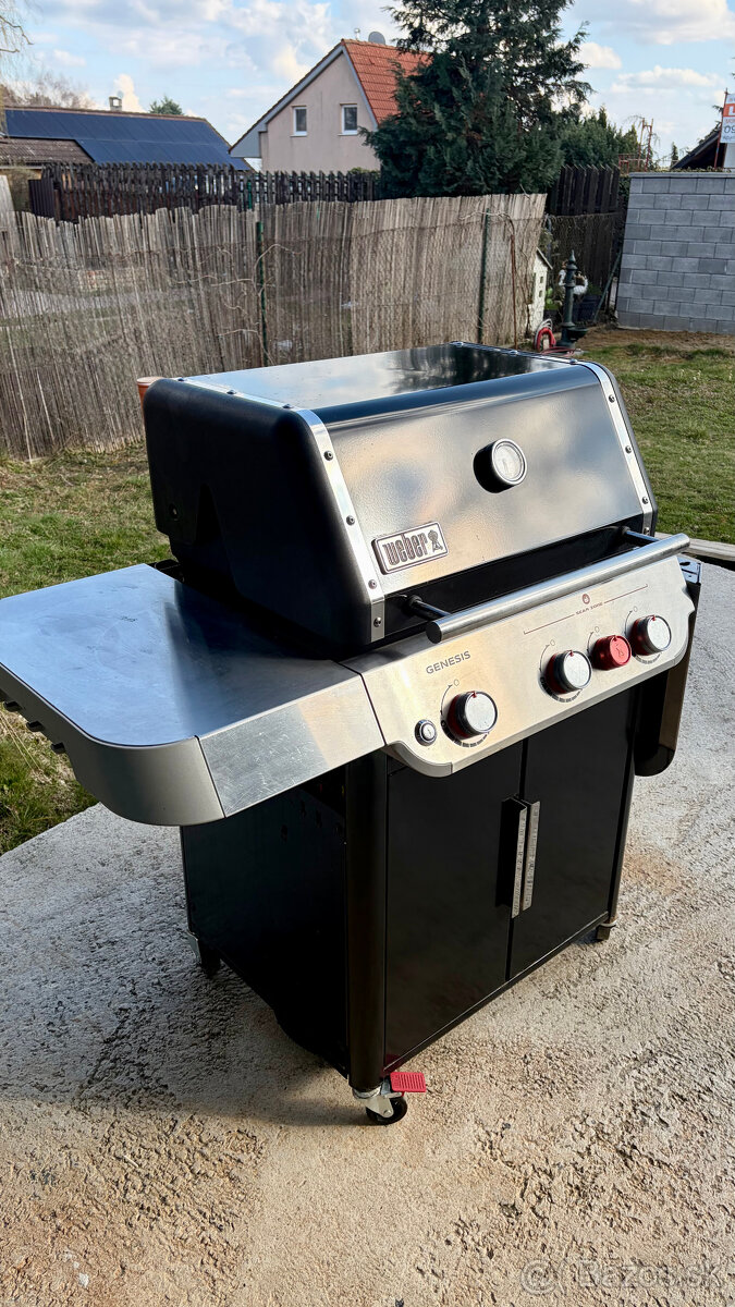 Weber Genesis E-325S plynový gril - 3