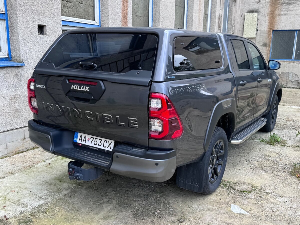 TOYOTA HILLUX 2.8 D