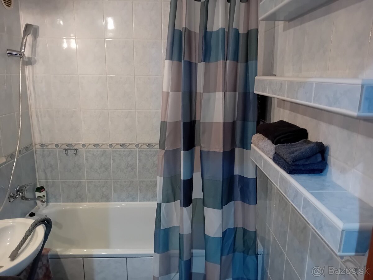 Prenájom - 3izb - 3