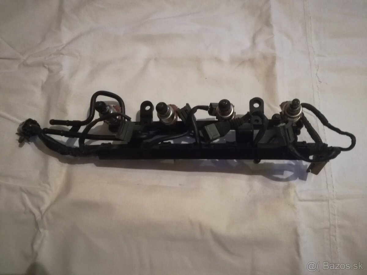 Mazda 323 BG 1.6i r.v.1991 - vstrekovače Denso - 3