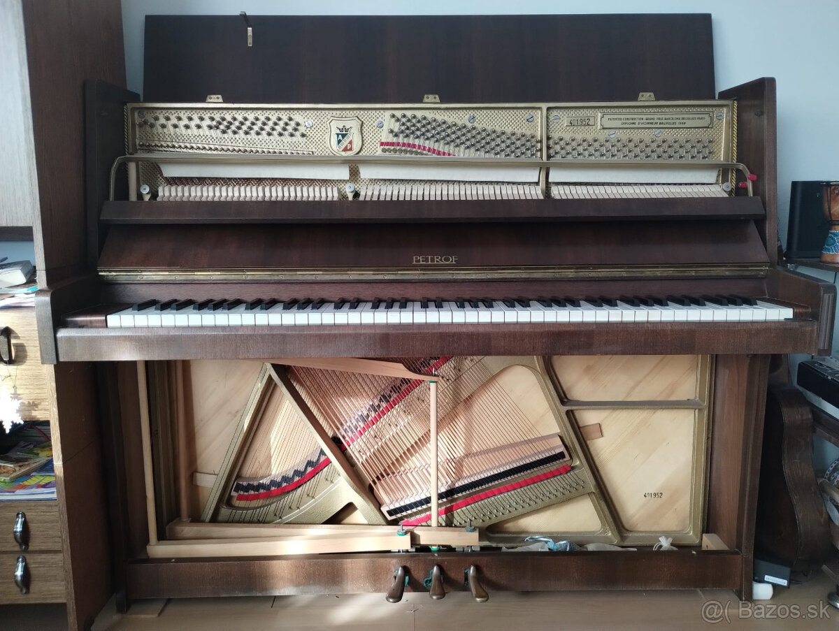 Predam klavir - pianino PETROF - 3