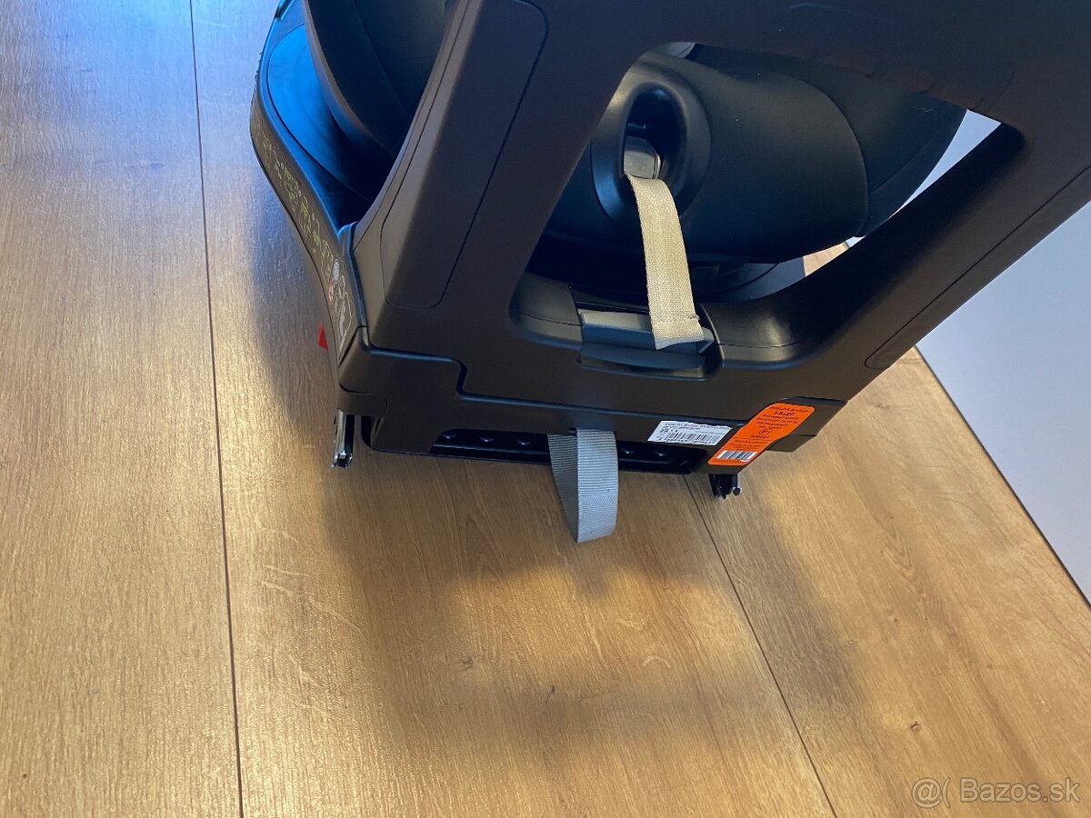 Britax Römer M i-size - 3