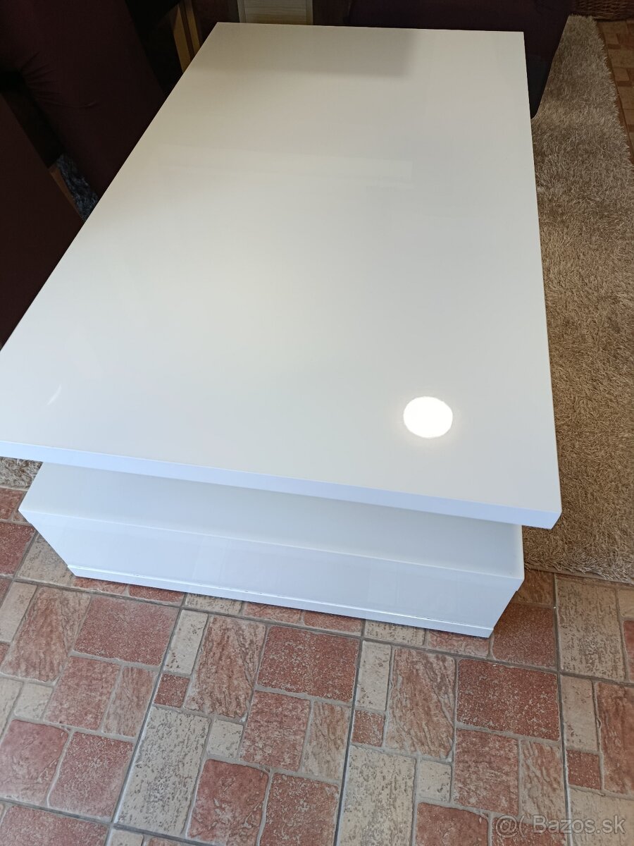 Konferenčný stolík - 3