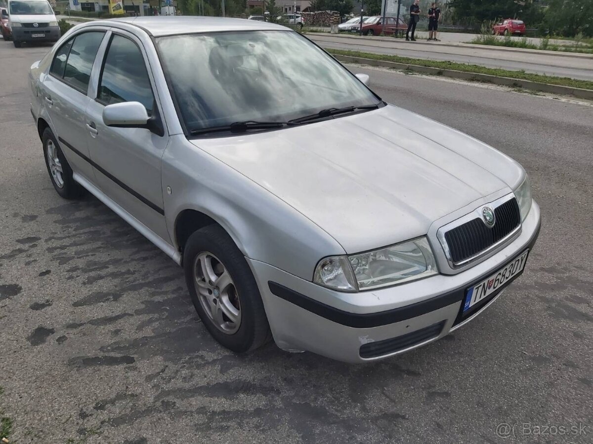Škoda Octavia 1.6 Ambiente - 3