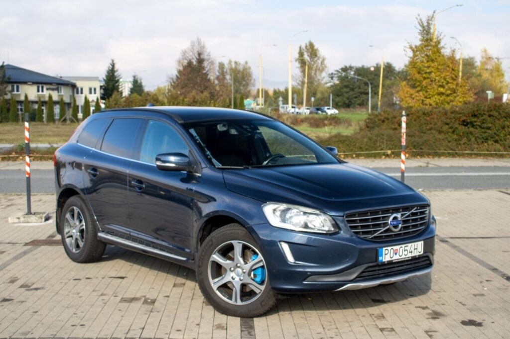 VOLVO XC60 (2015) - 3