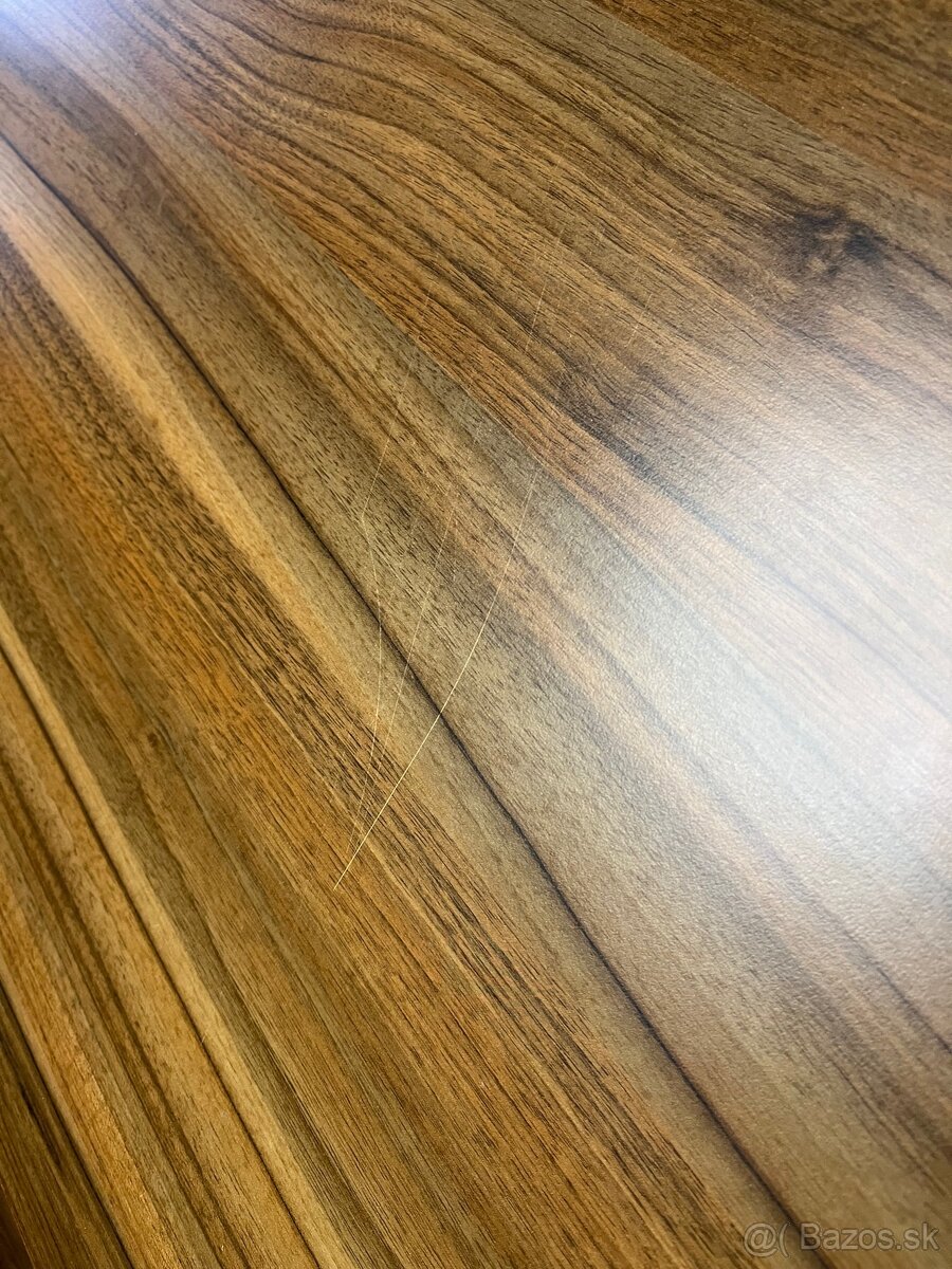 Konferenčný stolík - 3