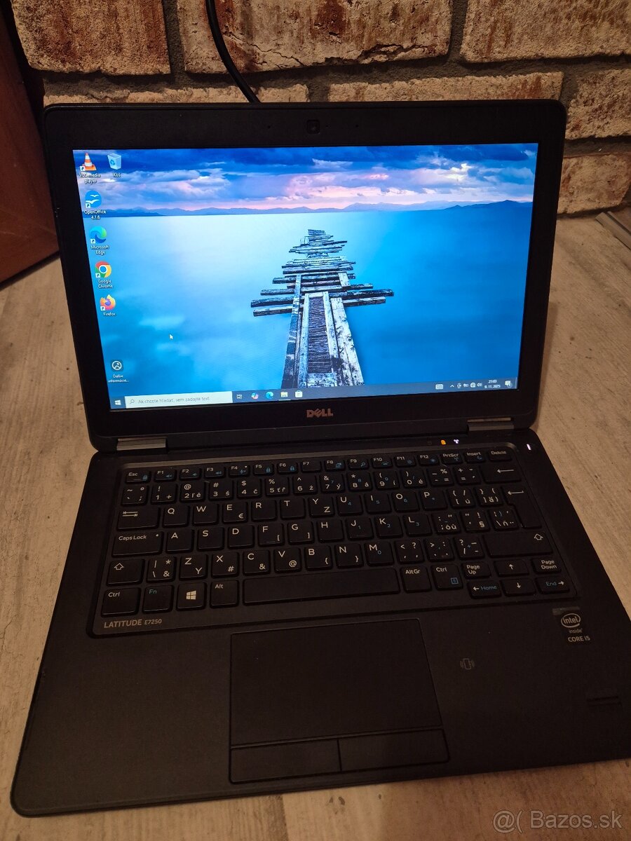 LATITUDE E7250 4GB RAM Windows 10 PRO i5 2.3GHZ - 3