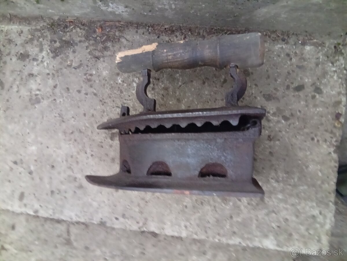 Predám tuto staršiu žehličku - 3