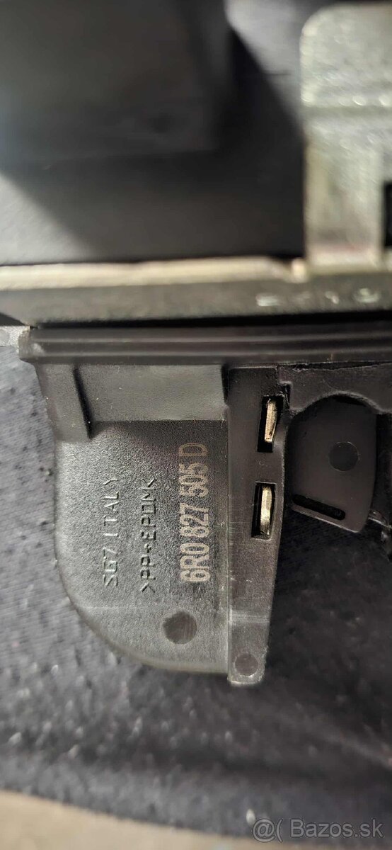 Zámok kufrovýh dverí Volkswagen Polo 6R 2009-2018 - 3