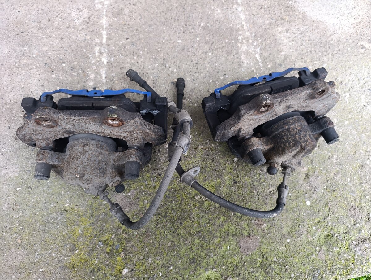 Predné brzdové strmene Ford focus, kuga, turneo, transit - 3