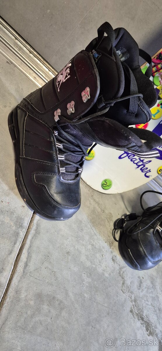 Snowboard značky BURTON s topánkami - 3