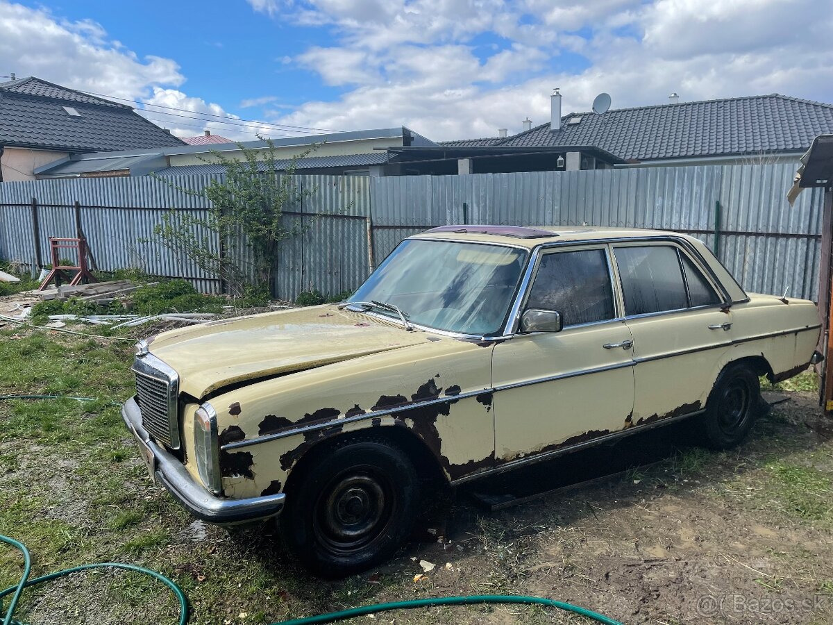 W114 w115 200D 1974 - 3