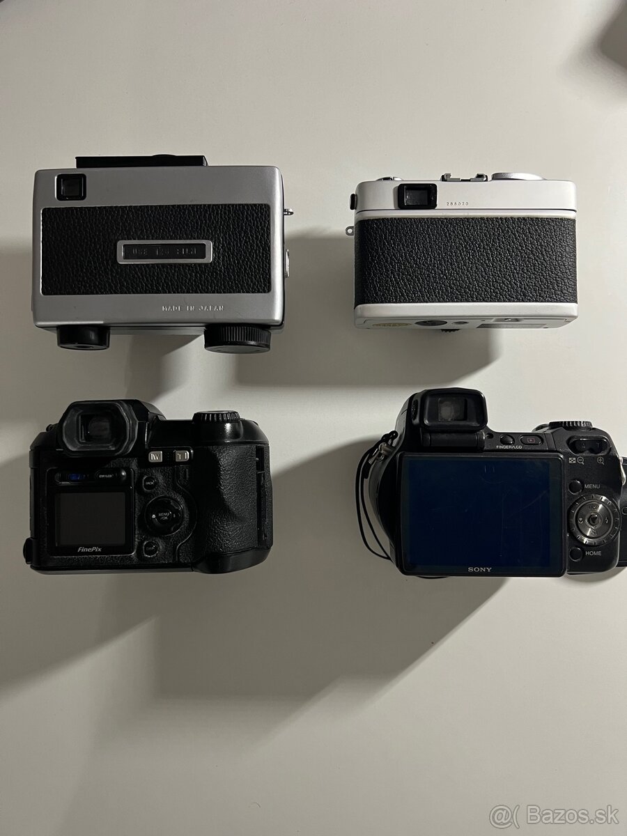 Sony, Ricoh, Konica, Fujifilm - 3