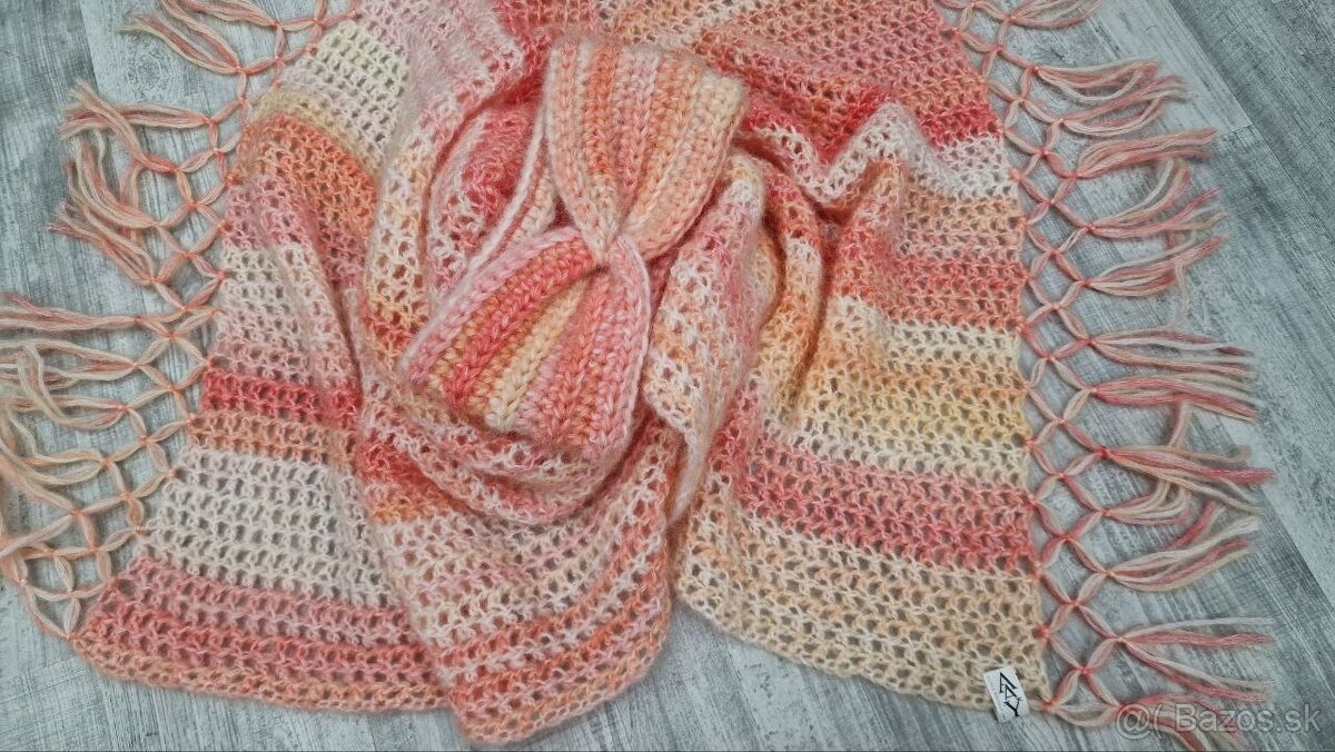 Elegantná pletená súprava pozostávajúca zo šatky a čelenky - 3