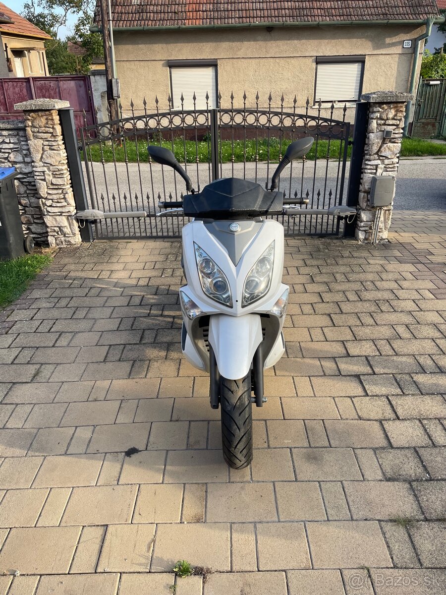 Benelli ZenZero 350i - 3