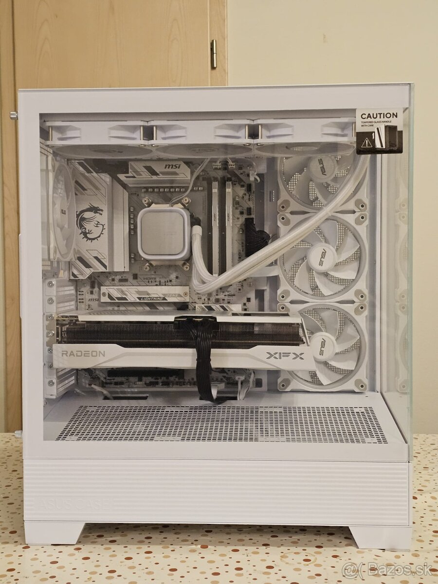 Ryzen 7800x3D/RX 9070 XT/32GB RAM/SSD - 3