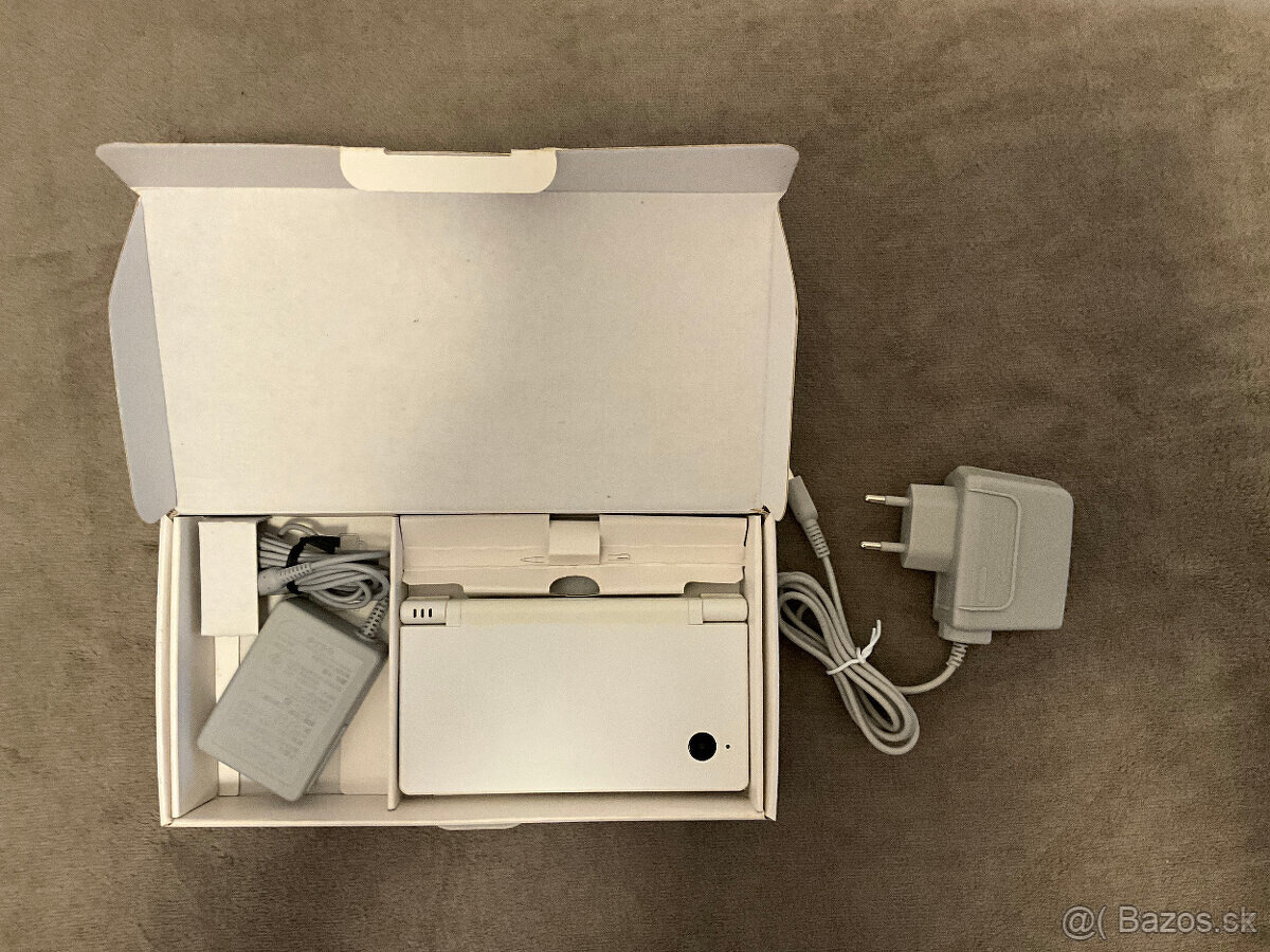 Nintendo DSi - originální balení - SD se 14 hrami - JPN - 3