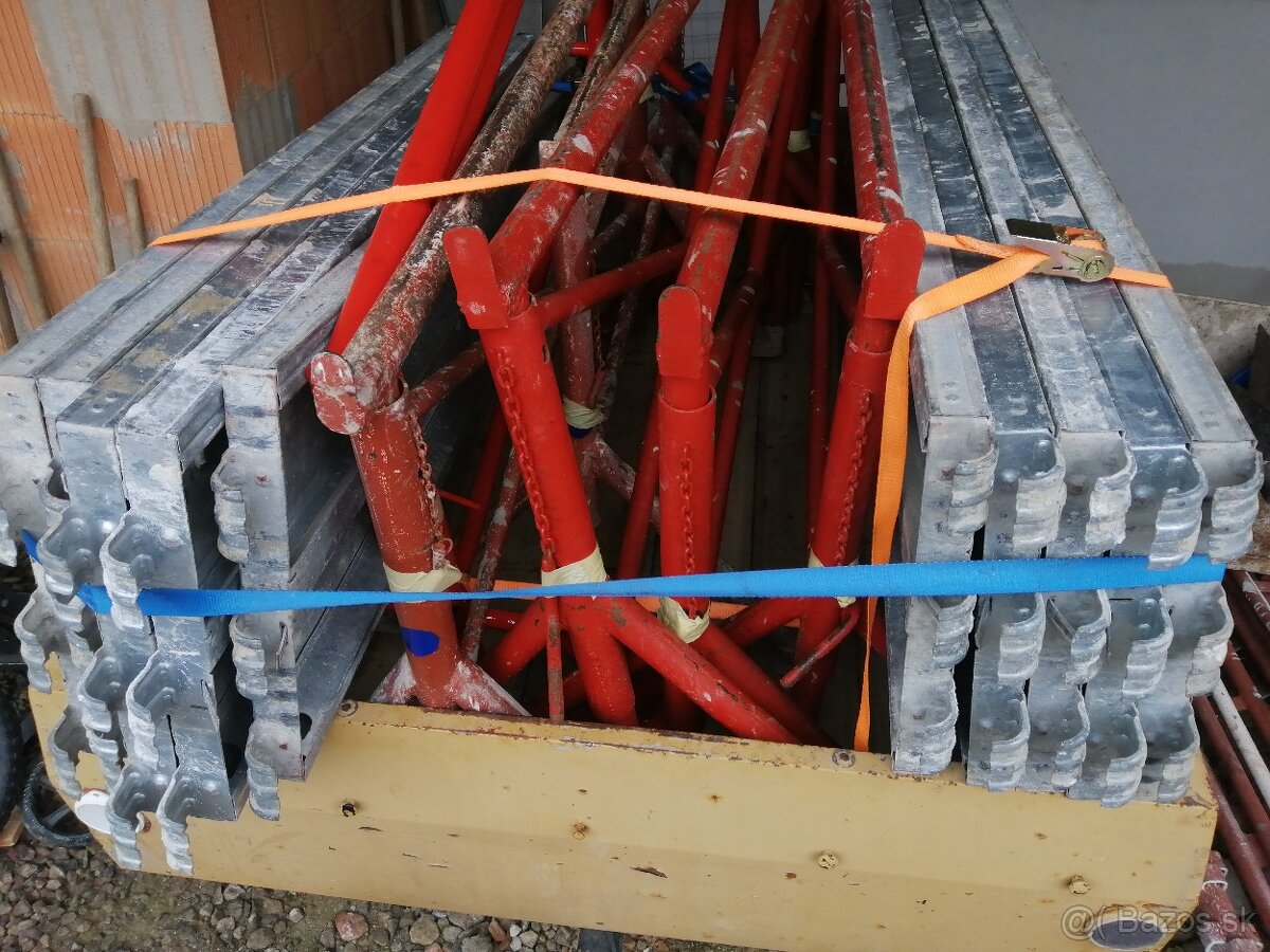 Nastaviteľné stavebne kozy s poz. podlazkami VOLNE - 3