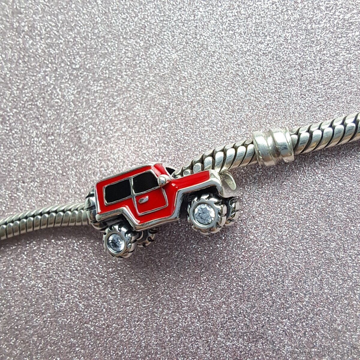 Prívesok Terénne Auto - 3