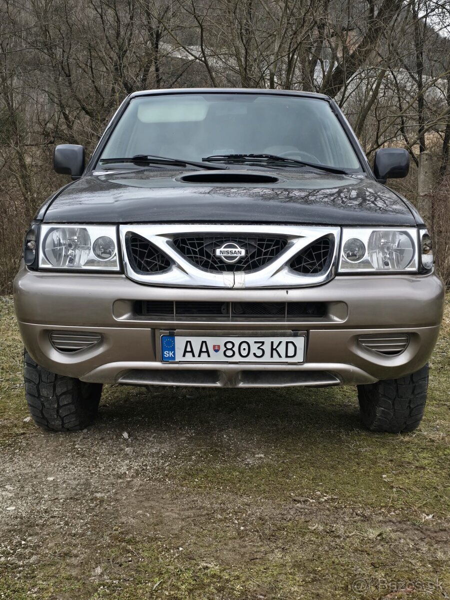 Nissan Terrano II 2.7 - 3