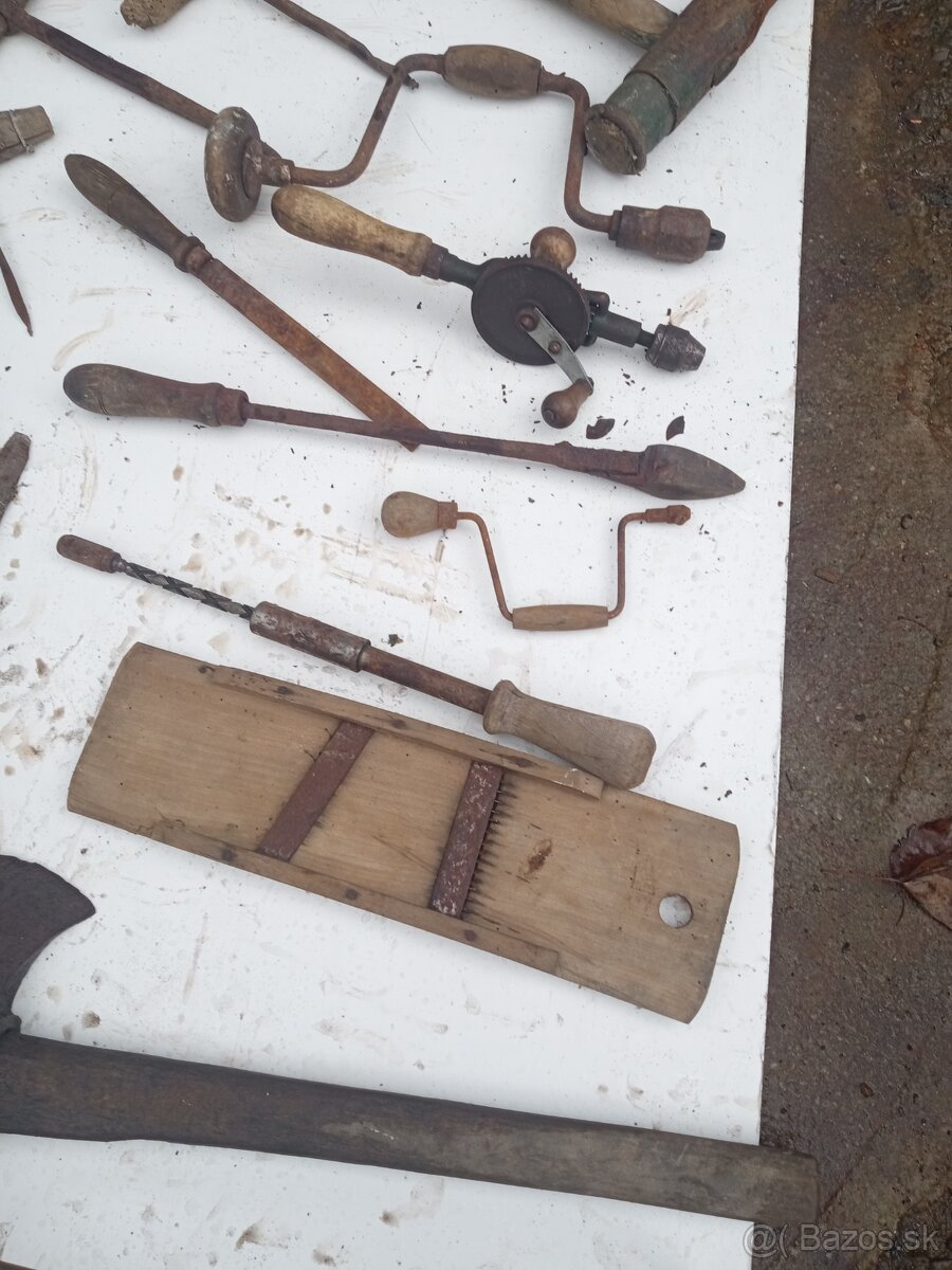 Staré náradie na dekoráciu - 3