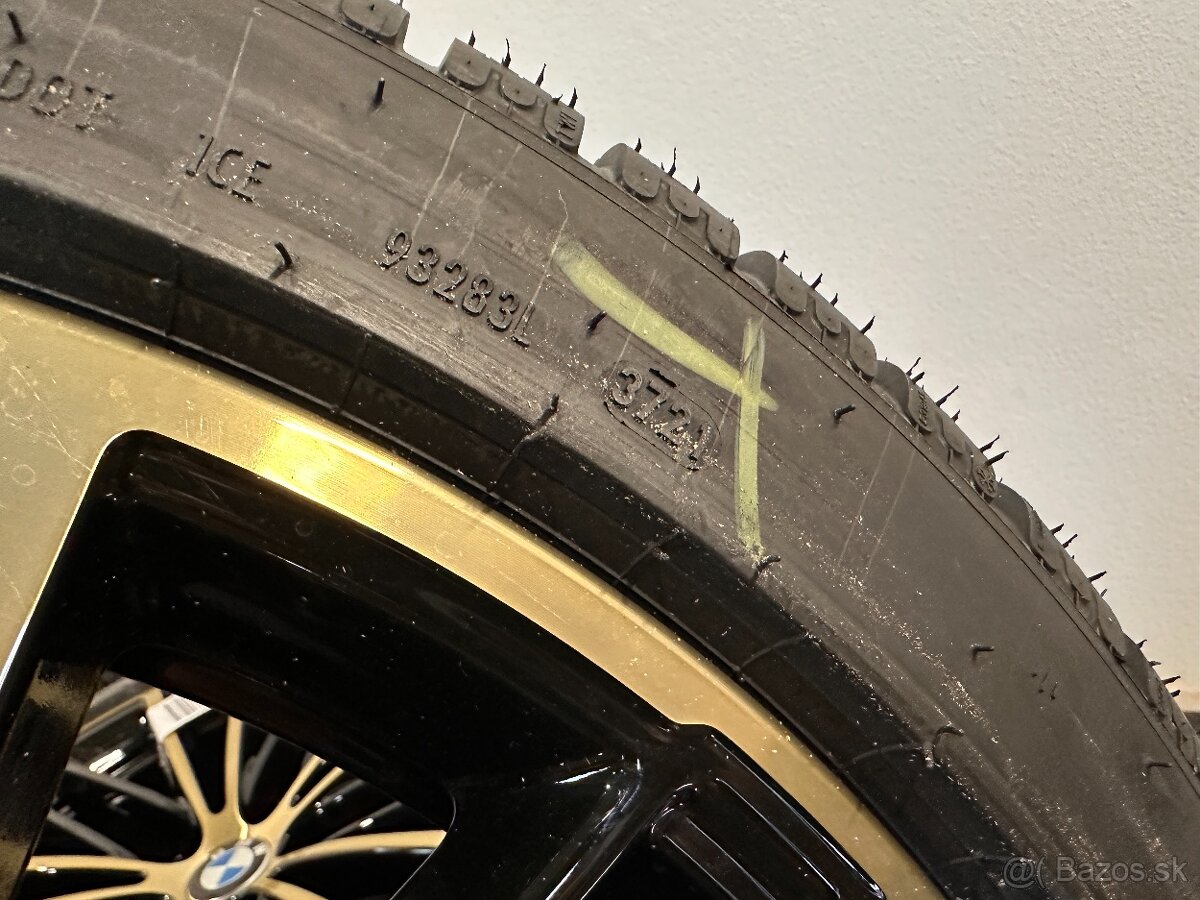 6894839 orig r19 BMW 5er G30 G31 635 Night Gold - 3