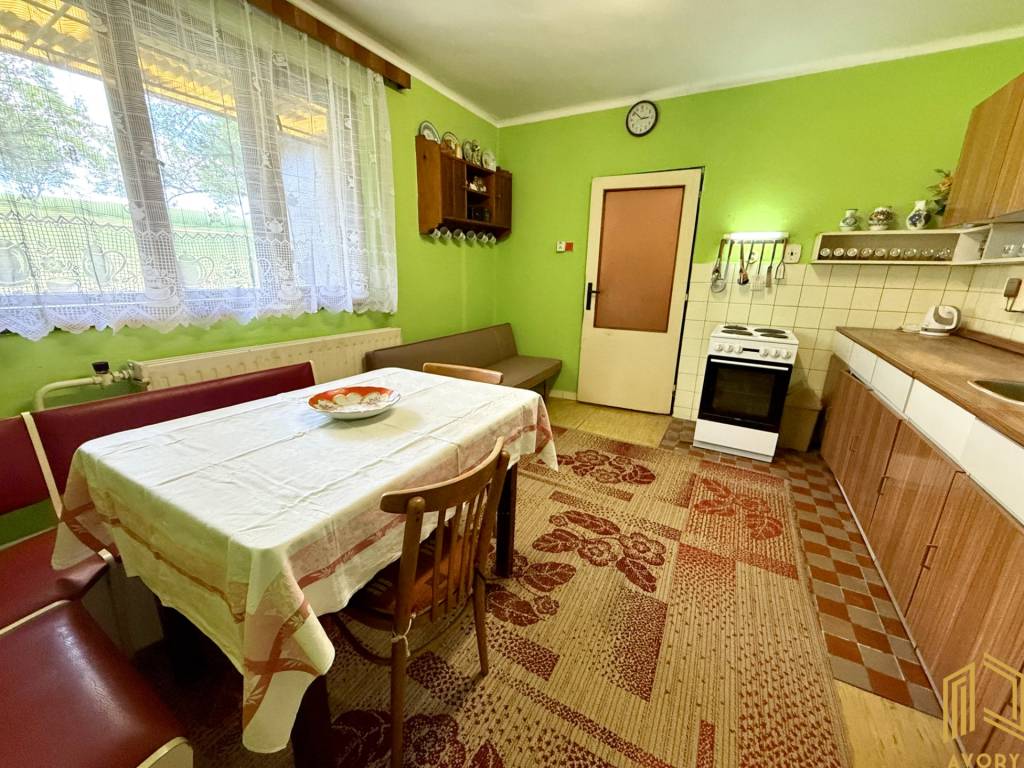 HOS. USADLOSŤ SAMOTA NA KOPCI, POZEMOK 4.930m2, SOBOTIŠTE - 3
