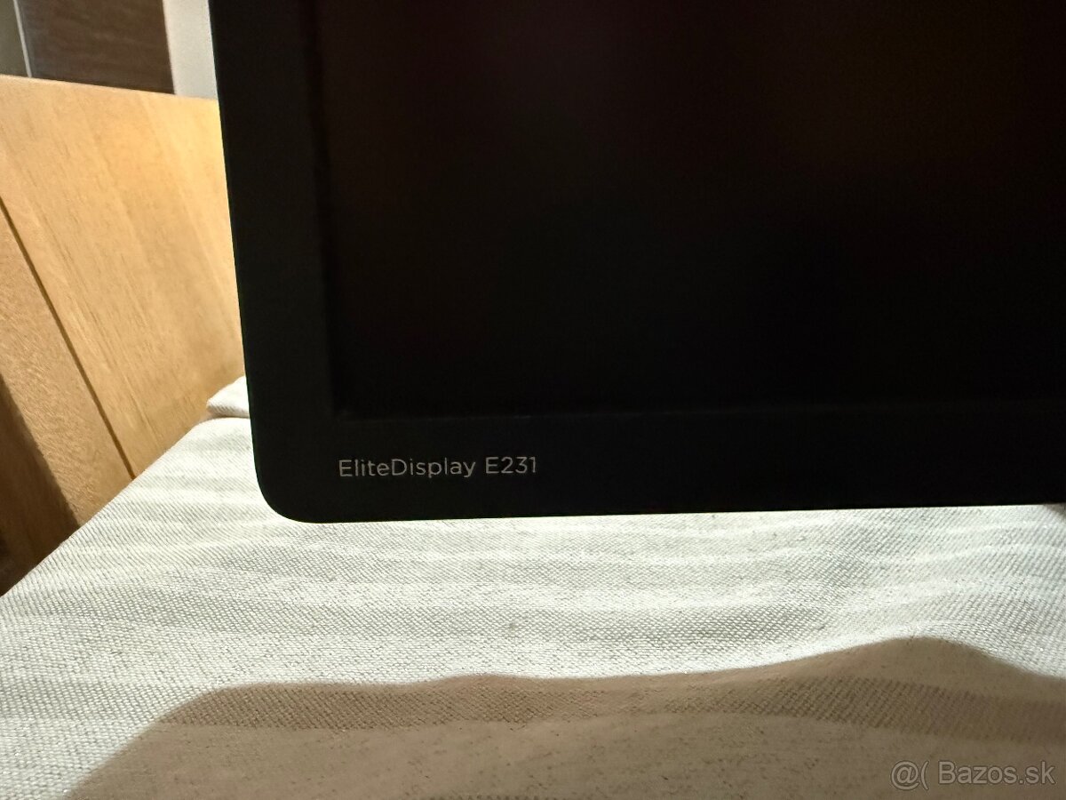 HP EliteDisplay E231 - 3