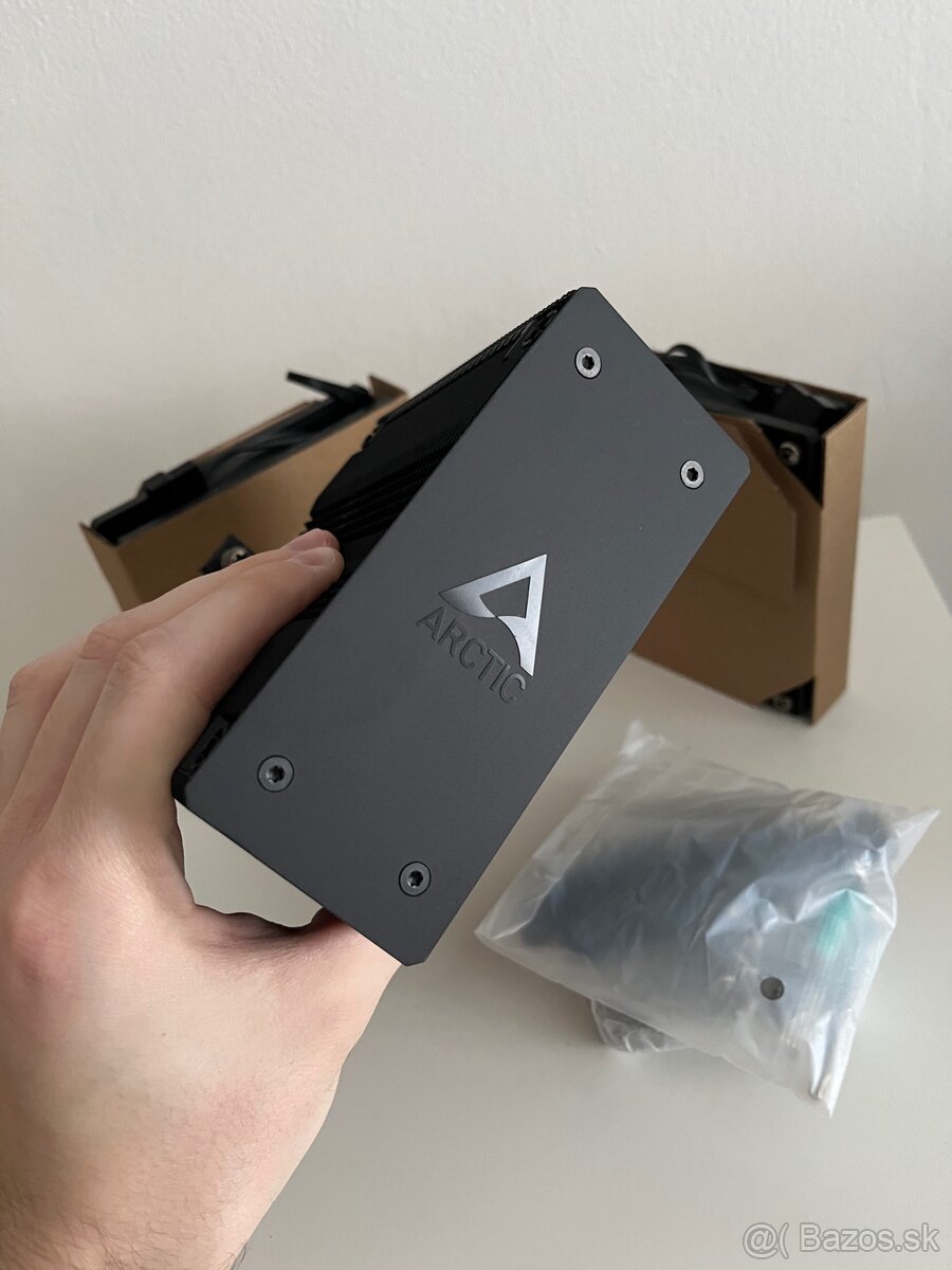 Arctic Freezer 36 Black - 3