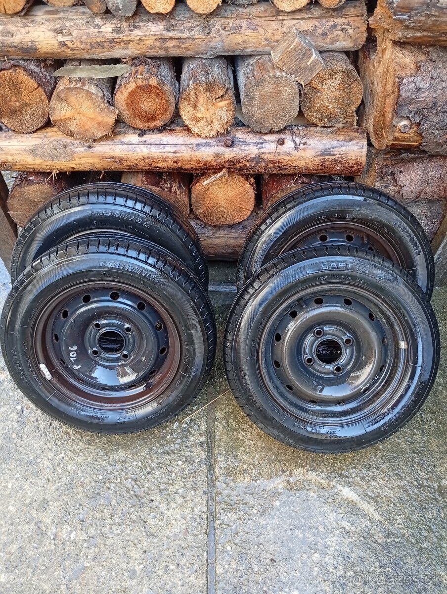 Pneumatiky 155/70 R13 + disky + puklice - 3