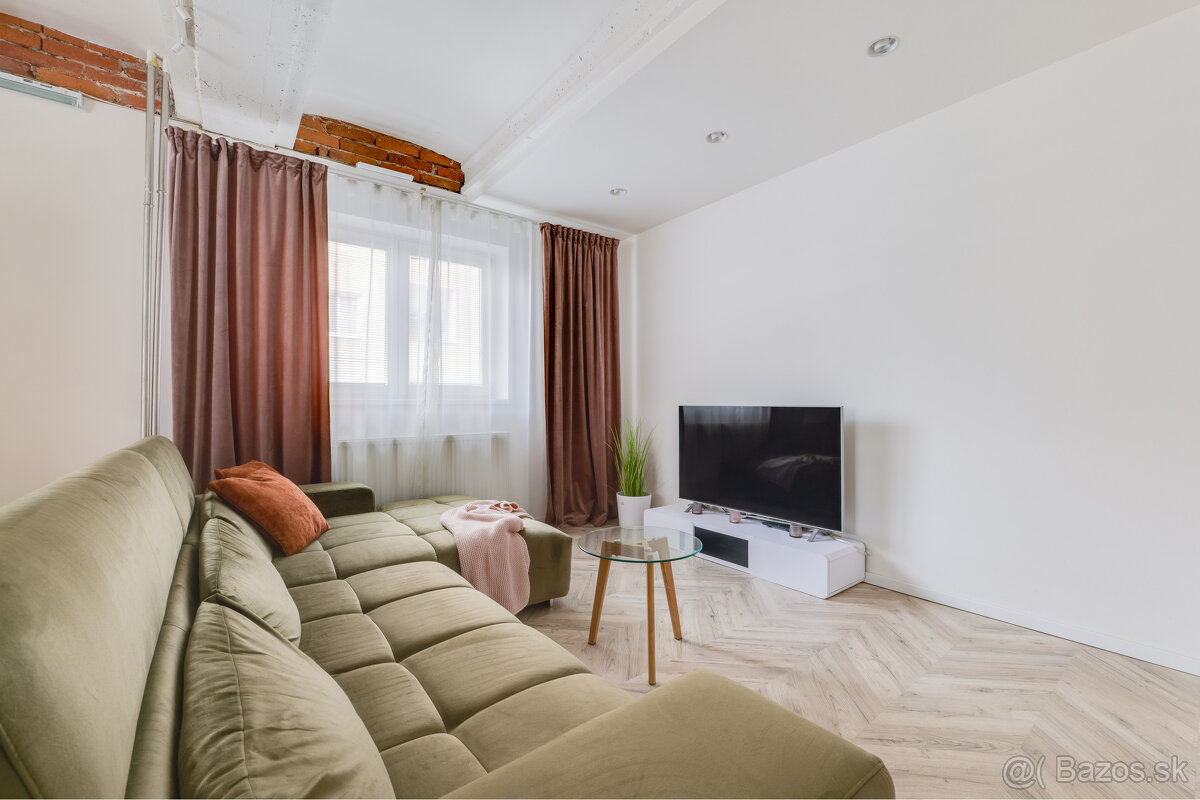Dizajnový 2-izbový zrekonštruovaný byt | Košice - Bocatiova - 3
