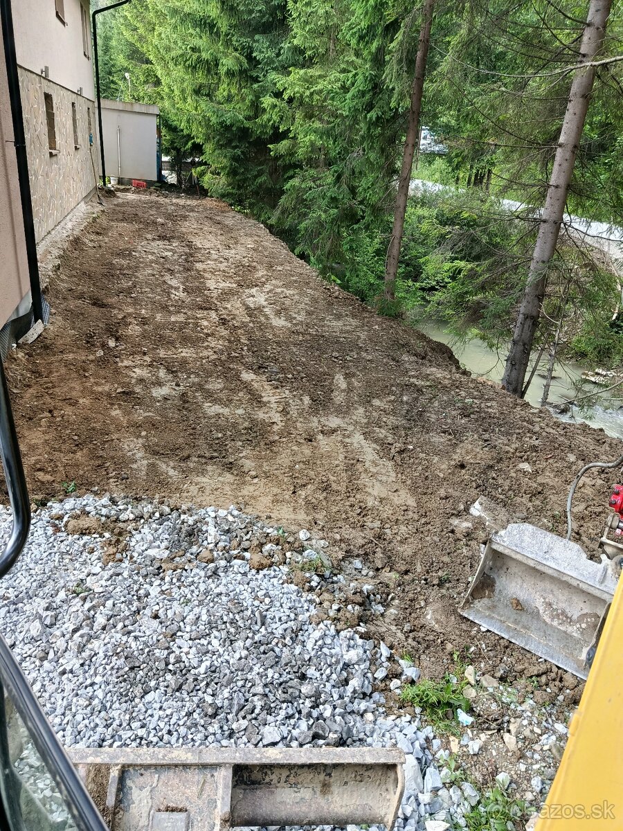 Zemné a výkopové práce/transport materialov - 3