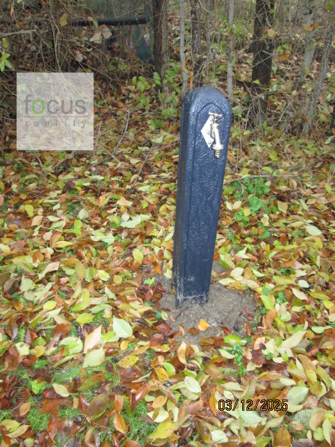 Predám záhradku s elektrickou aj vodovodnou prípojkou - 3