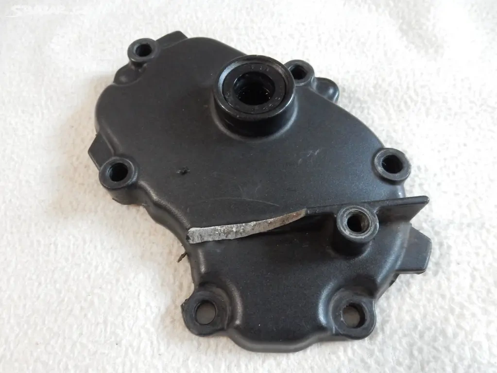 Yamaha r6 víko spojky - 3