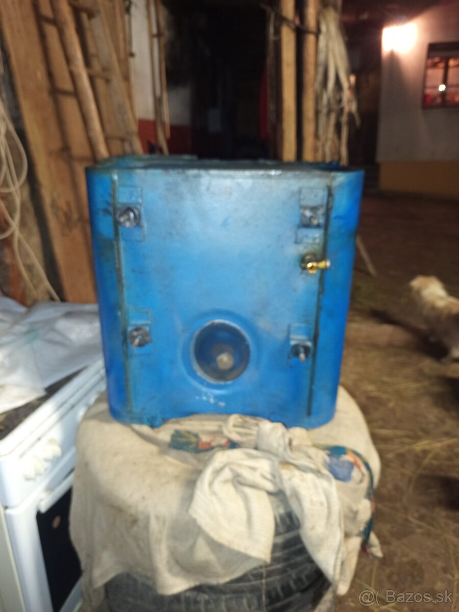 Predám nadrz na Zetor 4011 - 3