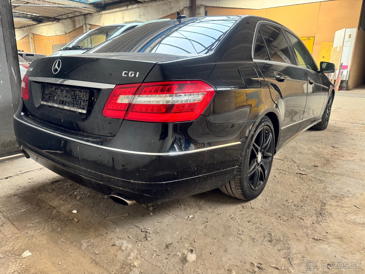 Rozpredám Mercedes E w212 350CGI - 3