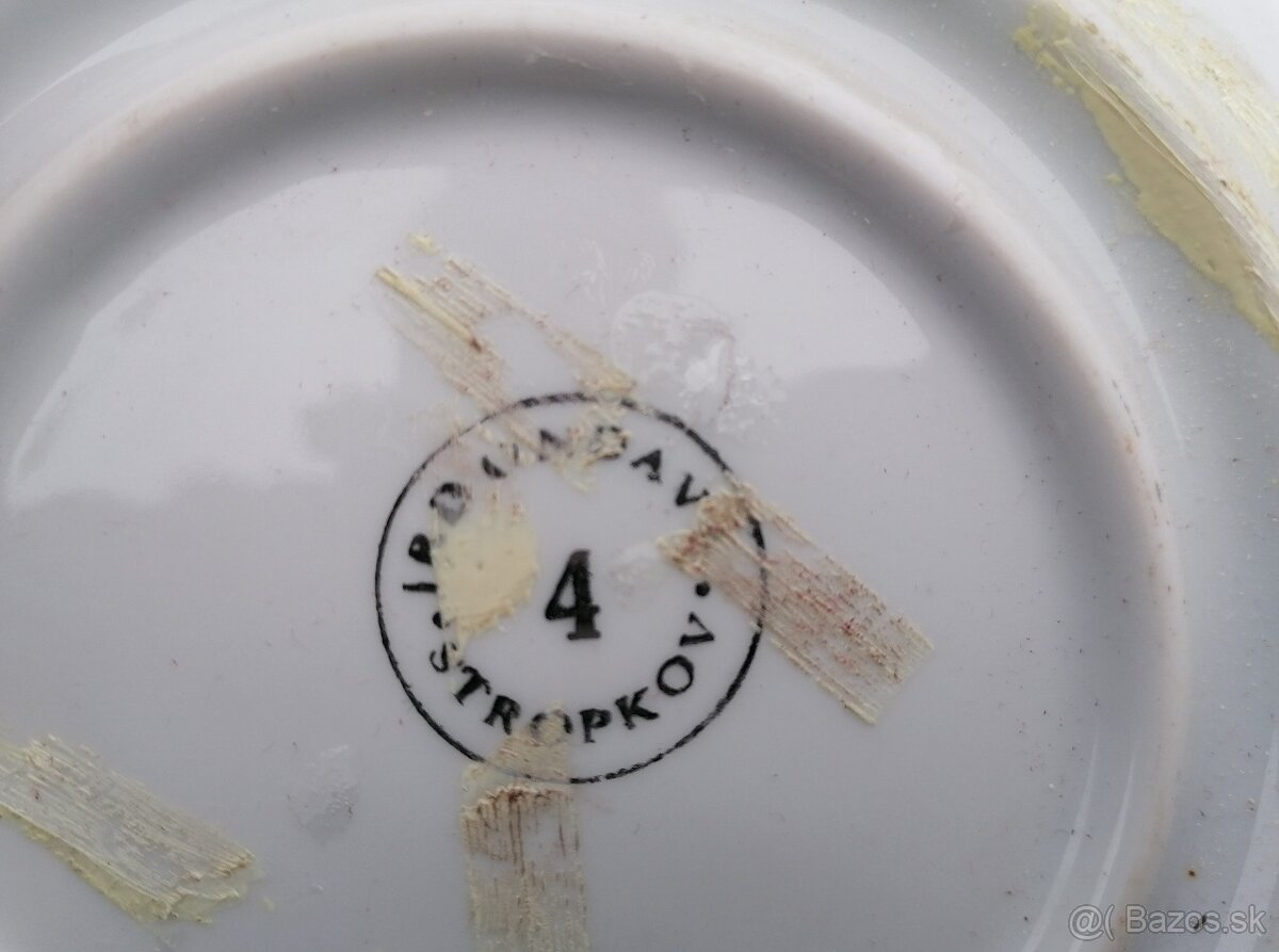 Predám porcelánové podšálky Ruža - 3