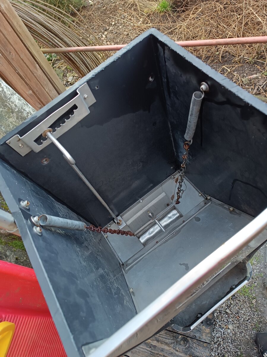 Predám kŕmny automat - 3