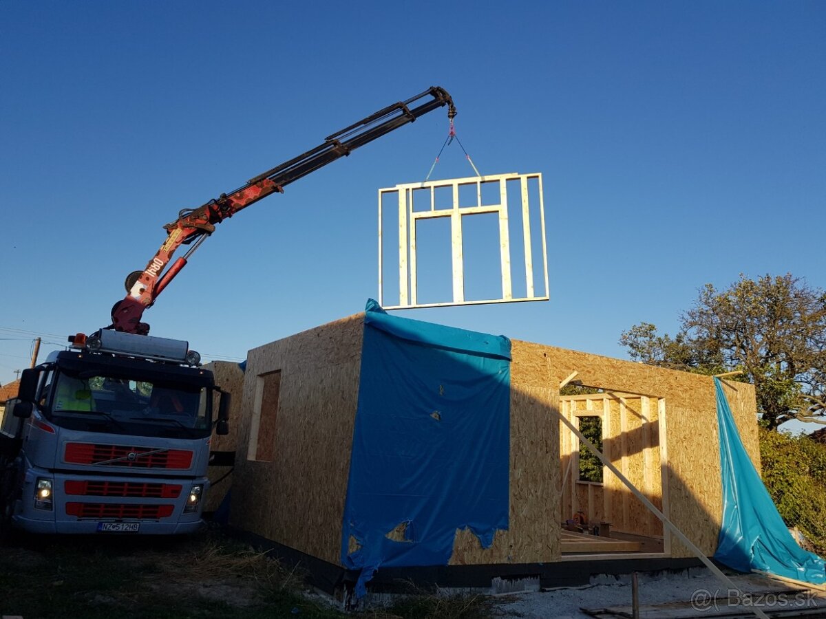 Autodoprava s hydraulickou rukou a sklápač - 3