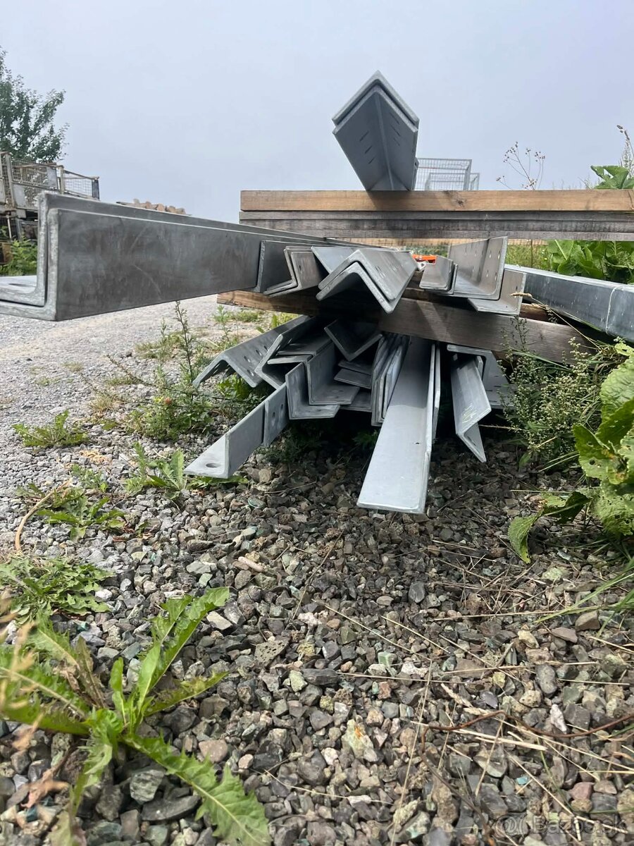 Hutný materiál L - 3