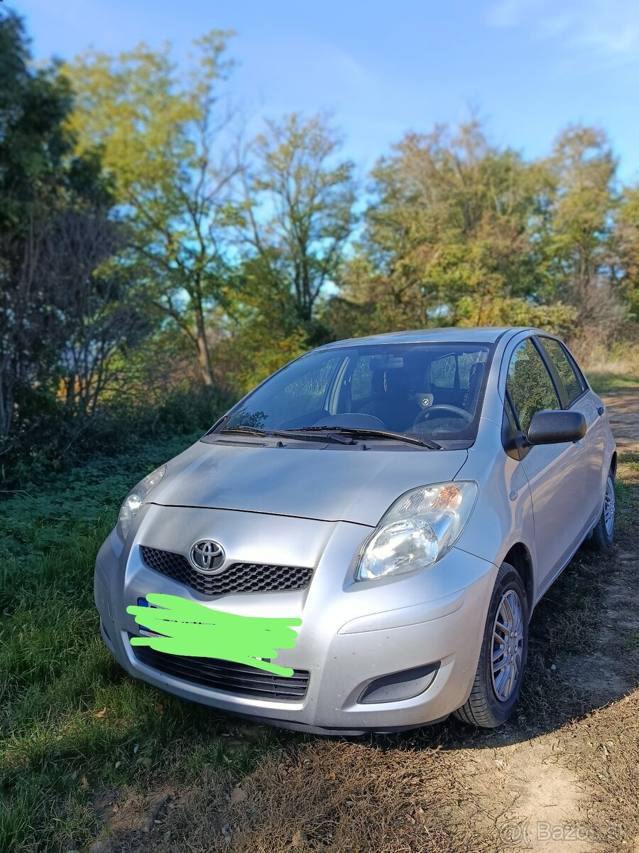 Toyota Yaris 1.0 - 3